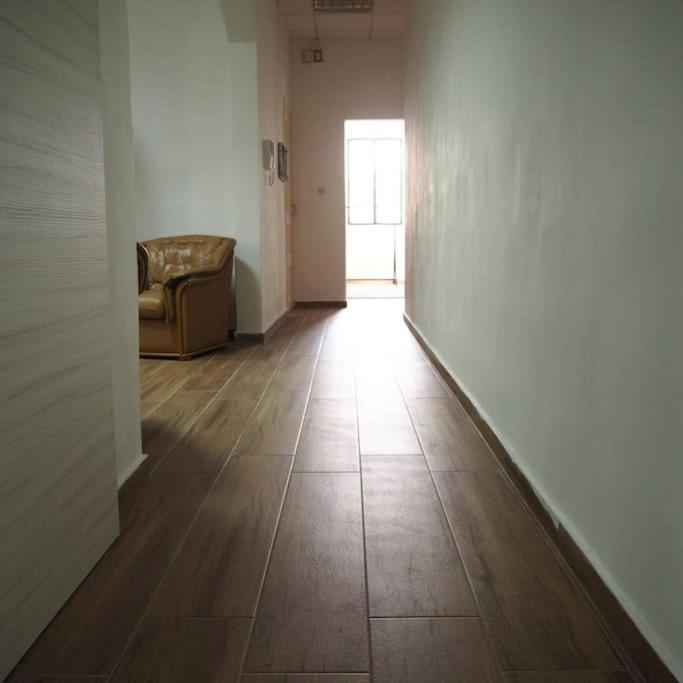 Contemporary Centre Apartament